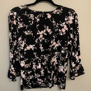 New with tags Karl Langerfeld long sleeved floral blouse. Bought off StitchFix.
